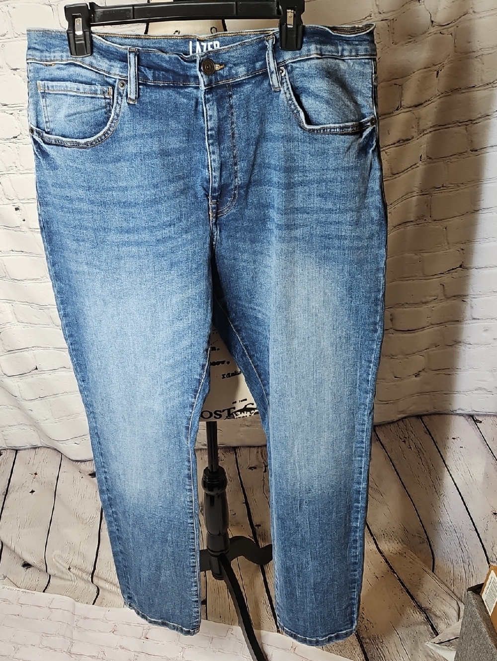 Lazer Slim Fit Straight Leg Medium Blue Wash Men's Jeans Size 38x32